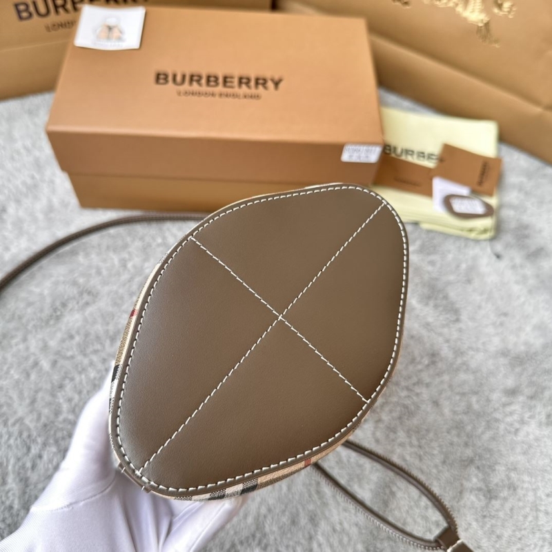 Bv*b*rry bucket bags